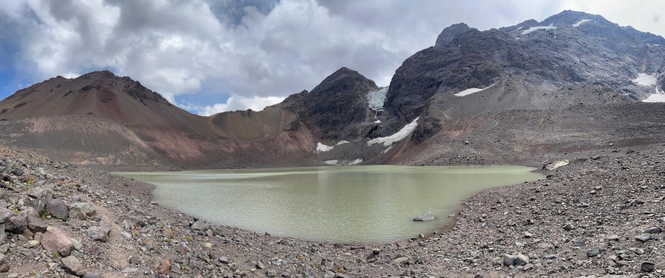 Laguna y Glaciar del Morado