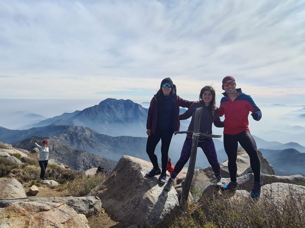 Filo Sur por Santuario de la Naturaleza Cerro El Roble