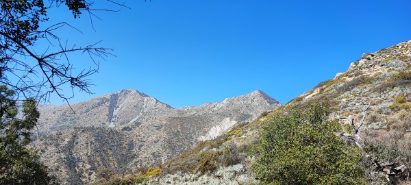Cara Oeste desde Quebrada de Alvarado