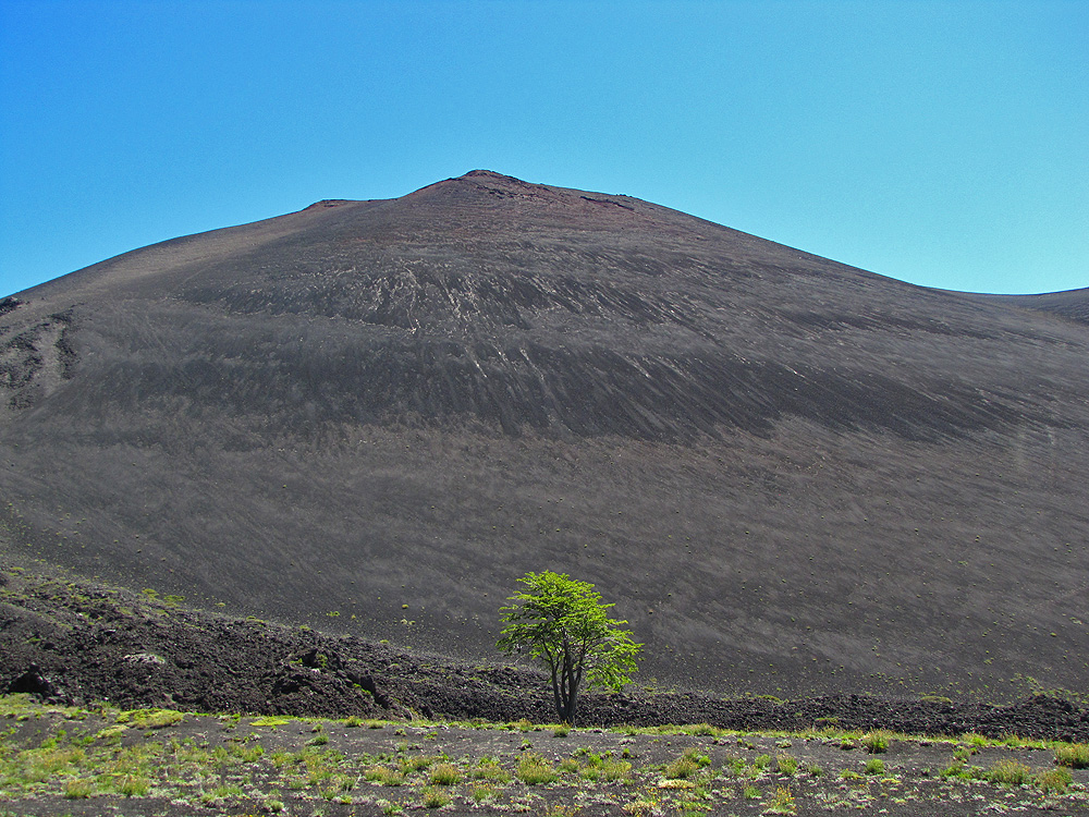 Volcán Achén Ñiyeu