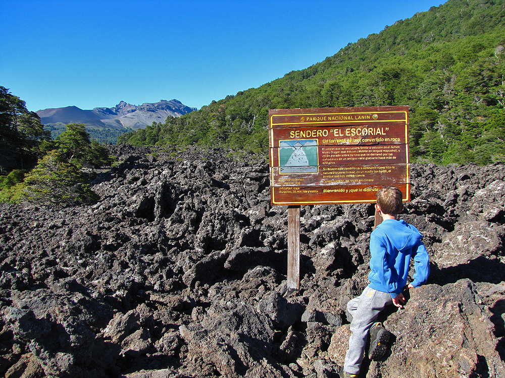 Escorial Achén Ñiyeu - Bahía Azul