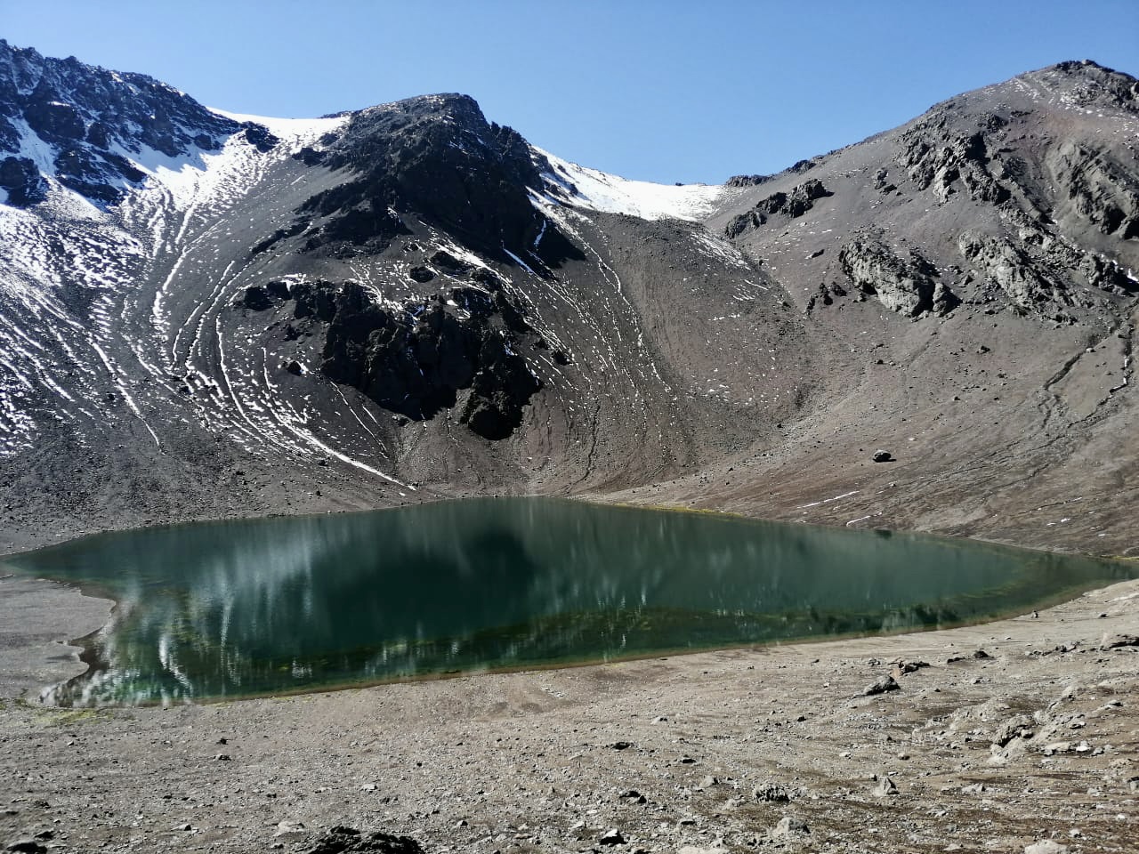 Laguna Arenales desde Río Olivares