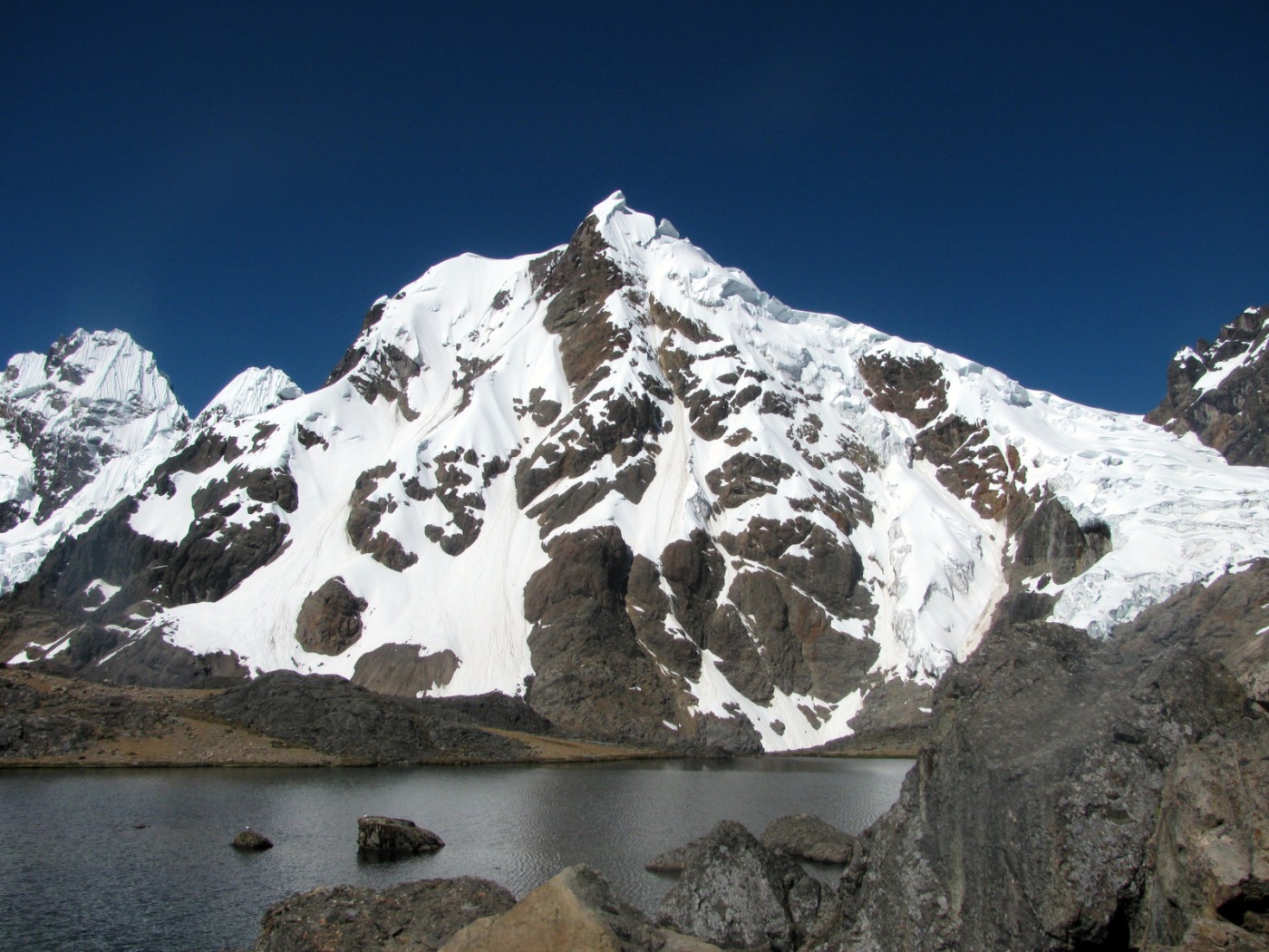 Nevado Huacrish (Ancocancha Principal o Auxilio Norte)
