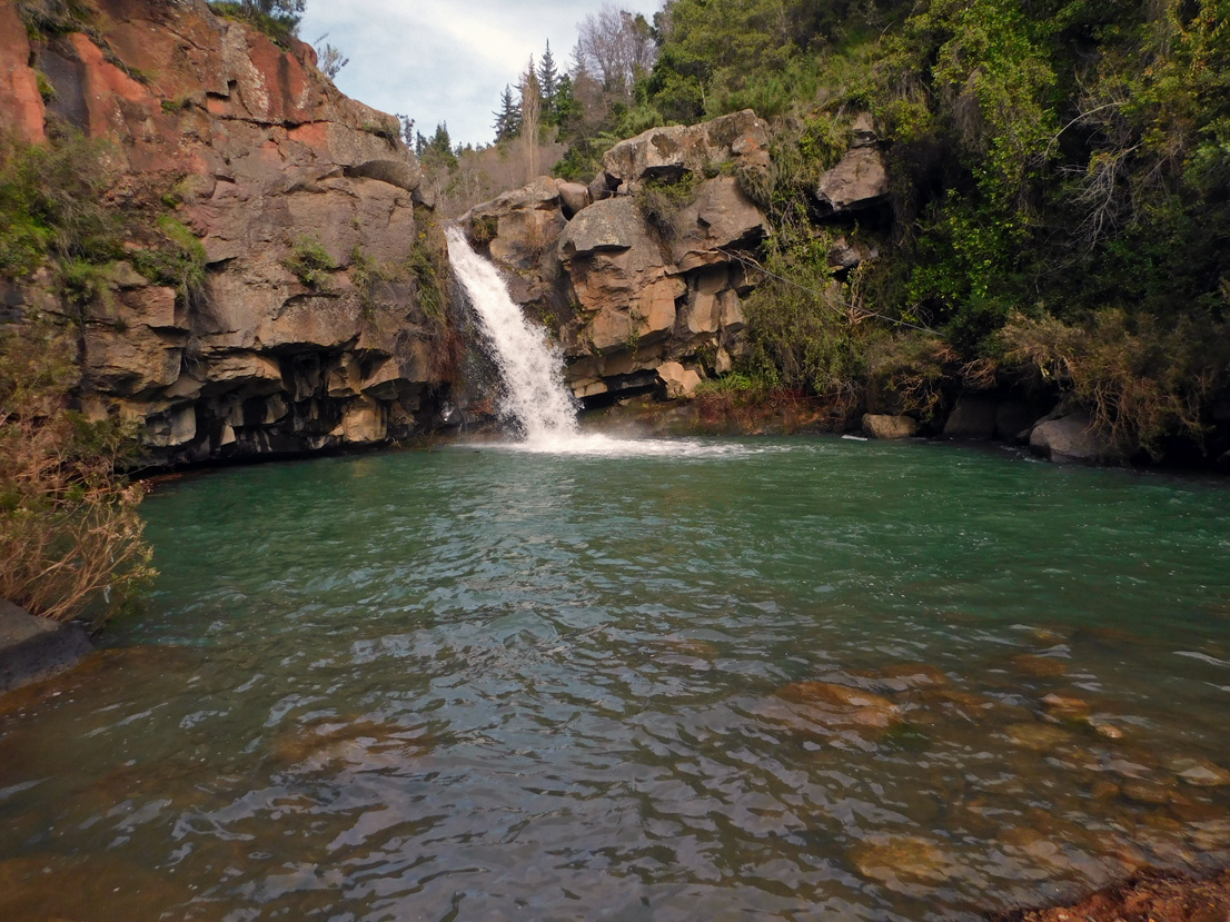 Laguna y Caverna El Encanto