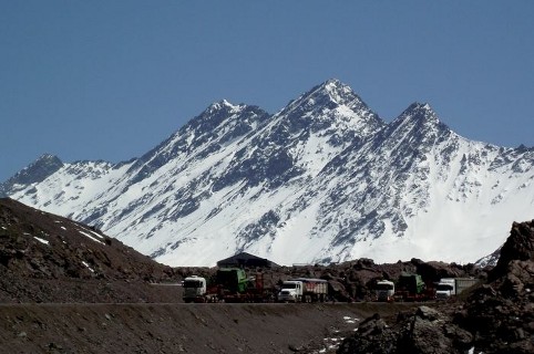 Cerro Tres Hermanos Central