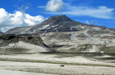 Volcán Descabezado Chico
