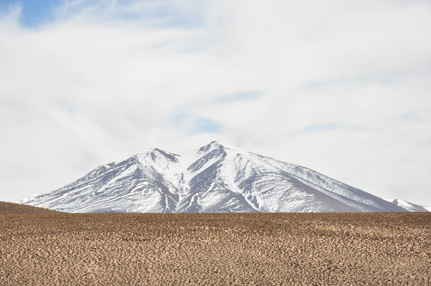 Volcán Tata J'achura
