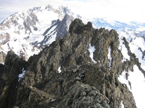 Filo Rocoso a la Cumbre Norte Co. Las Placas 4672msnm