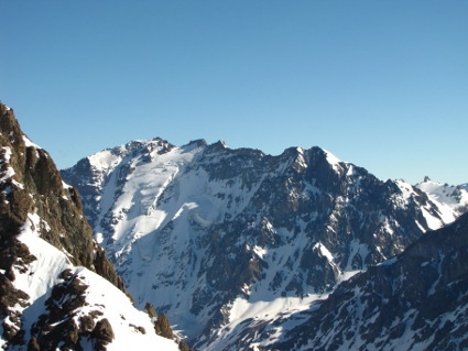 Gemelos desde la cumbre del Mono Blanco