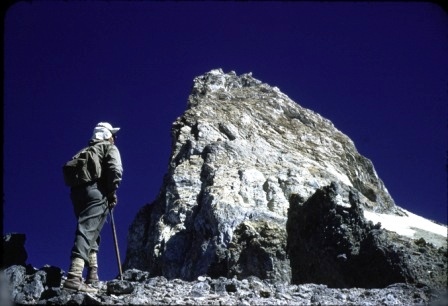 Llegando a la cumbre del Castillo