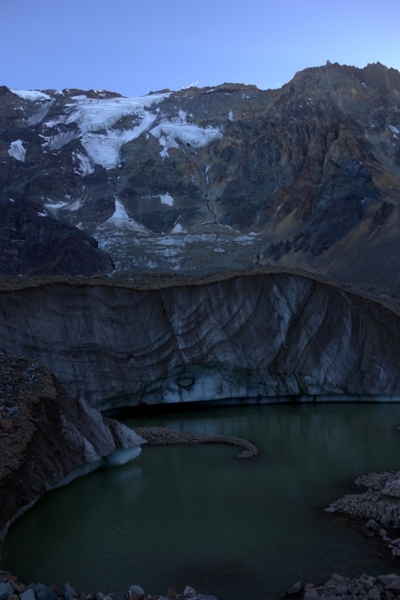 Laguna en la morrena glaciar