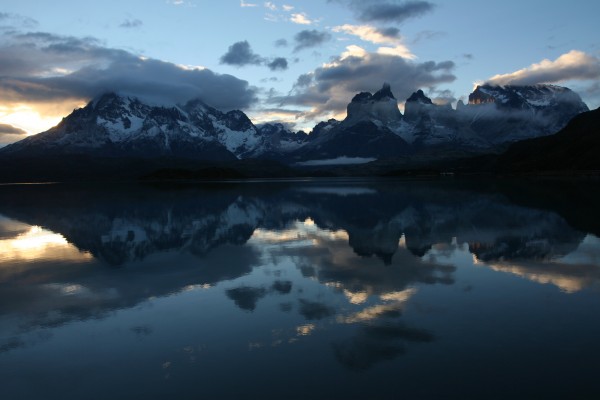 Lago Pehoe y Macizo Paine