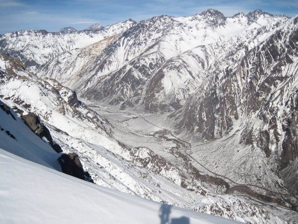 Vista a Valle del Río el Volcán