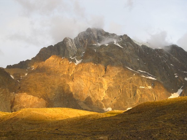 Inicio Cara Oeste del Mesón Alto
