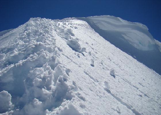 Descendiendo por la arista cumbrera