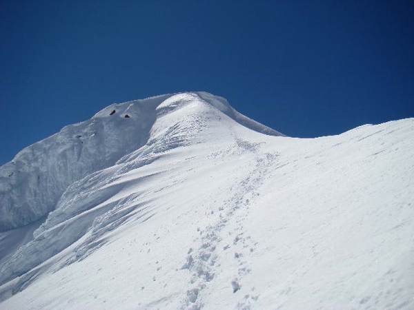 Filo que lleva a la cumbre