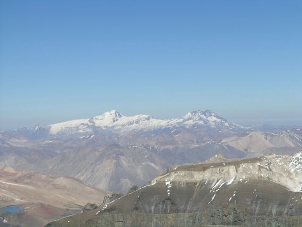 Peteroa y Planchón este.