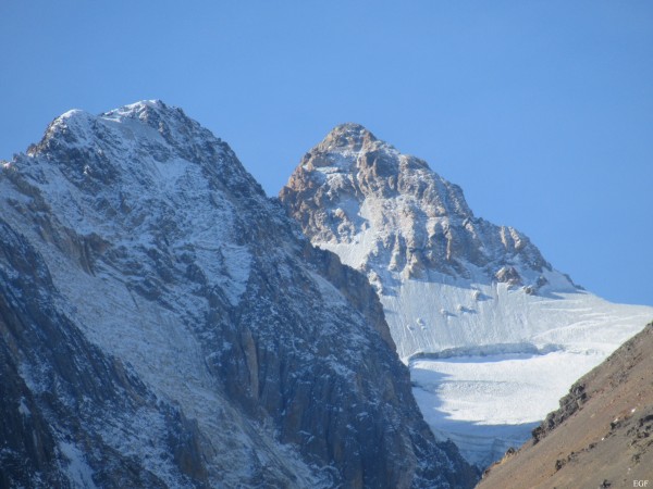 Cortaderas cumbre cara sur oeste Piramidal