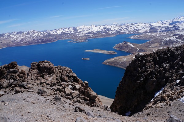 Laguna del Maule desde la cumbre