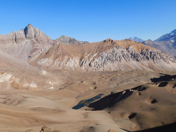 Morro Negro, Puntiagudo y laguna Garañino