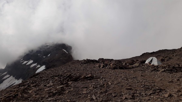 Campamento al Final de Cancha de Carreras