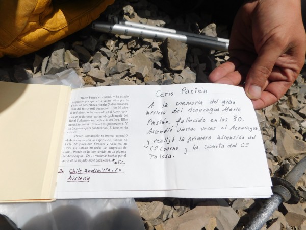 Libro de cumbre dejado por Evelio