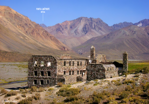 Punta limítrofe 4413m desde el río Atuel