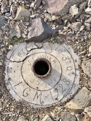 Placa de cemento del IGM