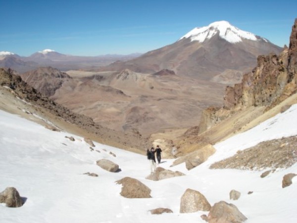 Subiendo al Casiri, vista al Pomerape 3