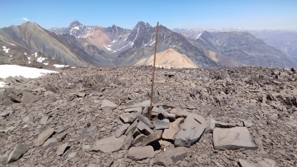 Cumbre cerro Valdés 