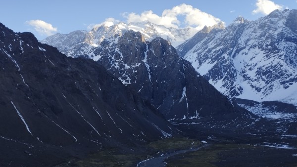 Aguja Nacimiento y Nevado Juncal 