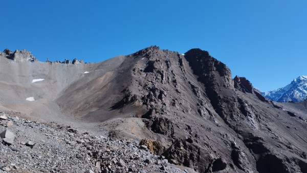 Cara sur cerro Peñas Coloradas 
