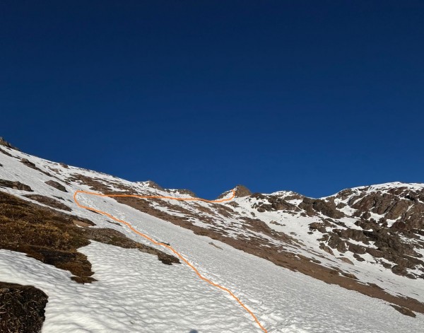 Inicio ascenso por la ladera 