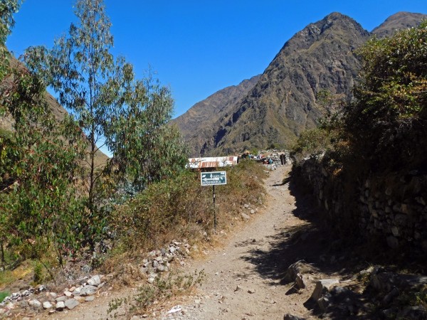 Desvío hacia Auquimarca Desvío hacia Auquimarca