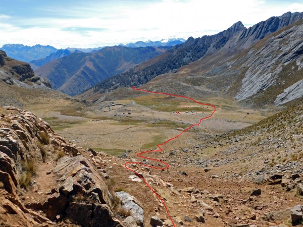 Bajada hacia Gashapampa Bajada hacia Gashapampa