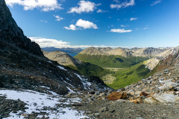 Paso Francés con el lago Fagnano asomándose