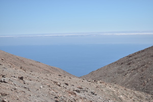 Vista al océano al fondo