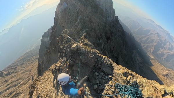 Filo dirección al cerro Agujereado