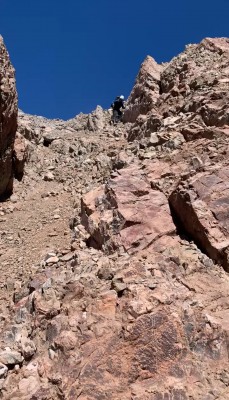 Acarreo descenso Cerro Sesquicentenario 