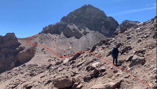 ruta de ascención cerro Manantiales 