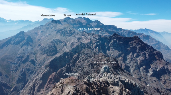 Cordón de Manantiales dede Cerro Agujereado