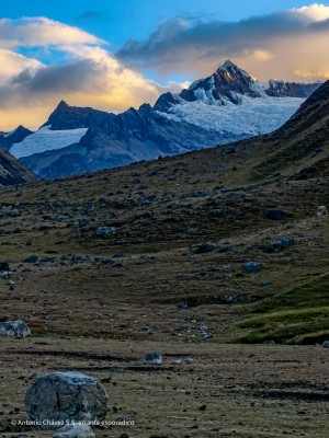 HuilcaFoto: 18Pucajirca Norte 6046m, visto desde HuilcaAntonio Chávez S.S.