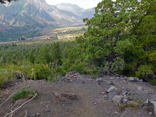 Bajada hacia la guardería de ConafFoto: 17Foto tomada hacia el noresteÁlvaro Vivanco