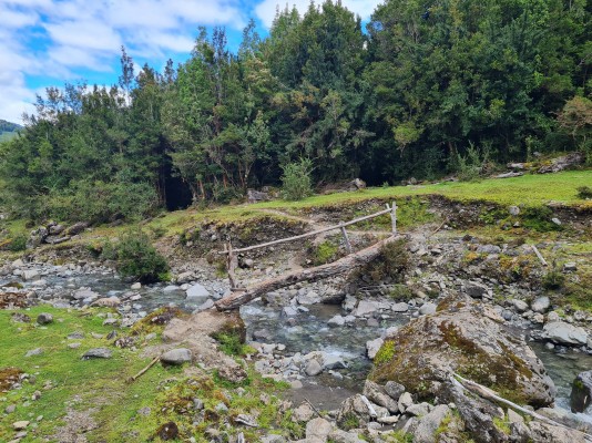 Cruce estero Foto: 4Cruce del estero, al comienzo de la ruta Simón Olfos