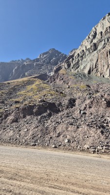 Socavón, caminar hacia la izquierda.Foto: 3María Jesús Vergara