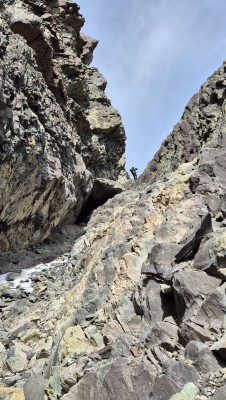 Bajando del segundo tapón de bajada, los cordines están a mano izquierda en dirección de bajada.Foto: 27Gladys Gonzalez