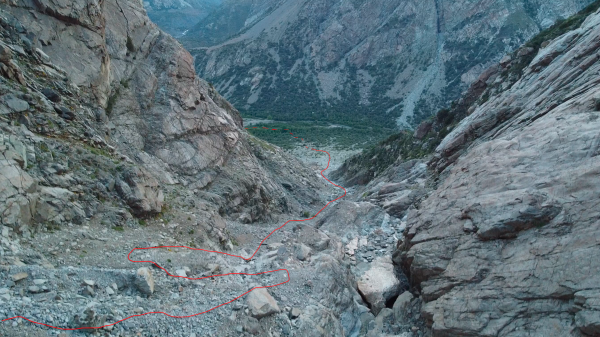 Quebrada de la BanderaFoto: 6Ruta de acceso desde la quebrada de la BanderaHéctor Becerra Díaz