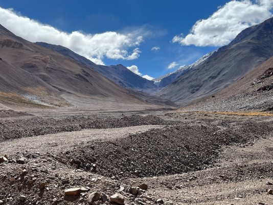 Valle a la bajadaFoto: 3Valle a los pies de la cuesta que asciende hacia el paso Agua Negra (lado argentino).Adolfo Dell´Orto