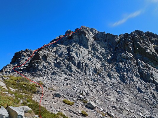 Zona de rocas bajo la cumbreFoto: 16Álvaro Vivanco