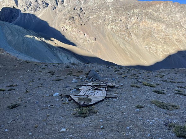 Ex refugio ASAVAFoto: 7Sector de campamento en las inmediaciones del ex refugio ASAVADirección: SurÁlvaro Zerené